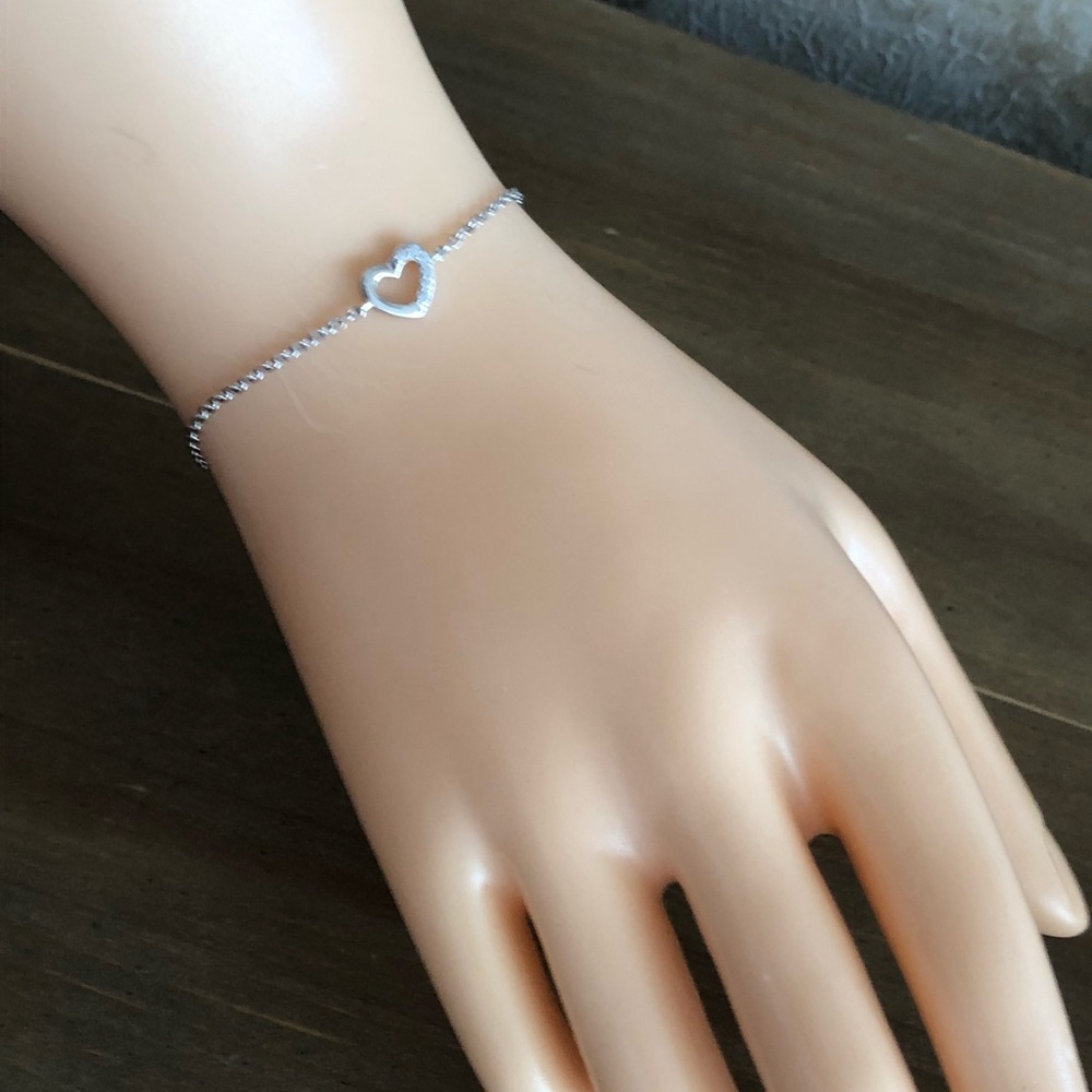 NWOT Sterling silver heart bracelet